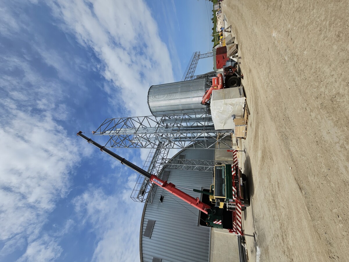 grain storage in halls