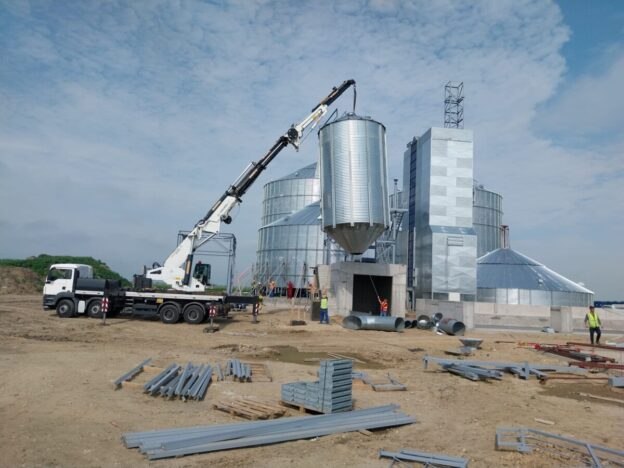 mechanical assembly of silos