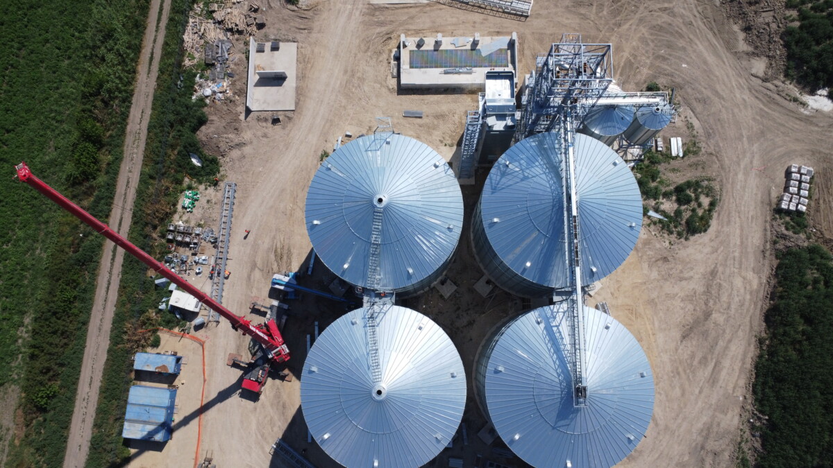 grain silo