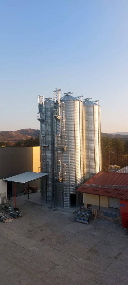 hopper silo