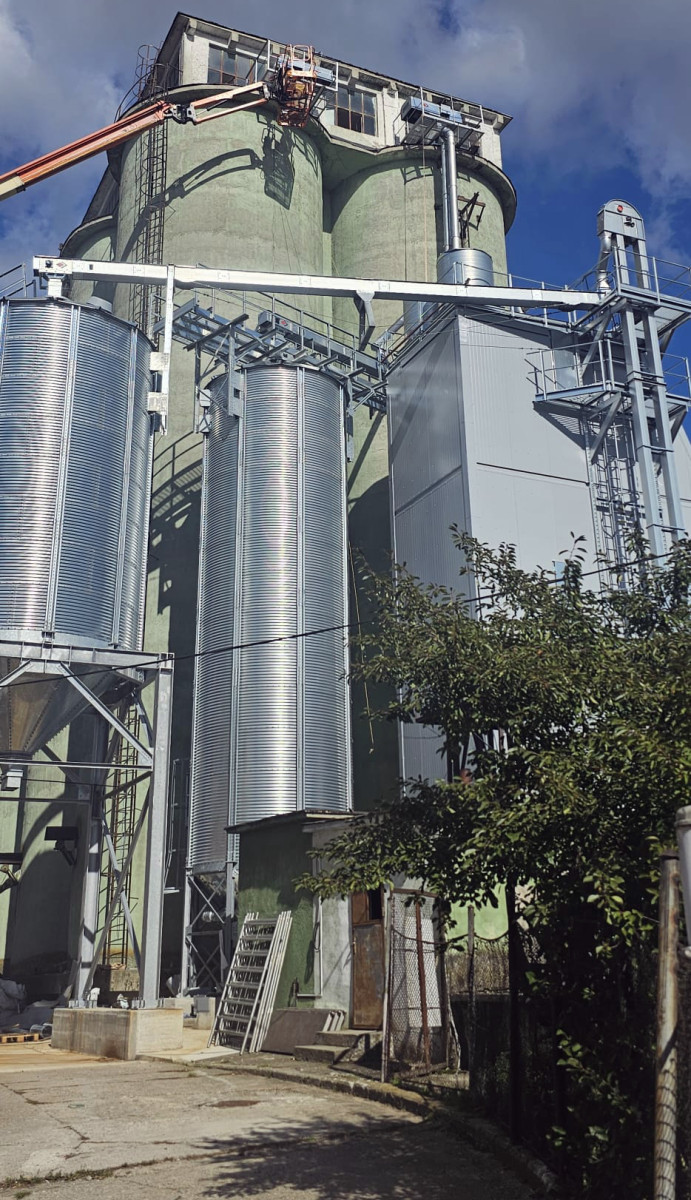 silos