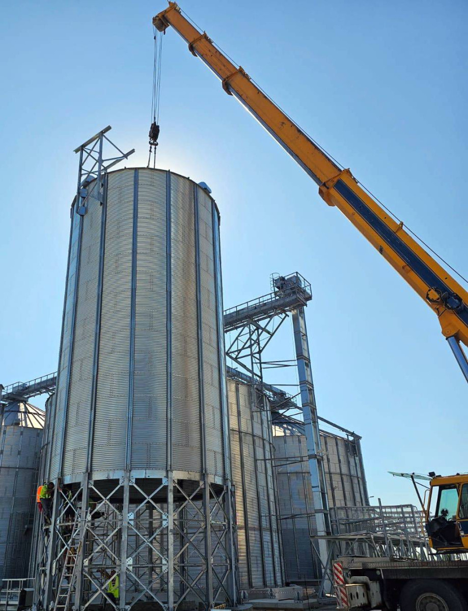 silos